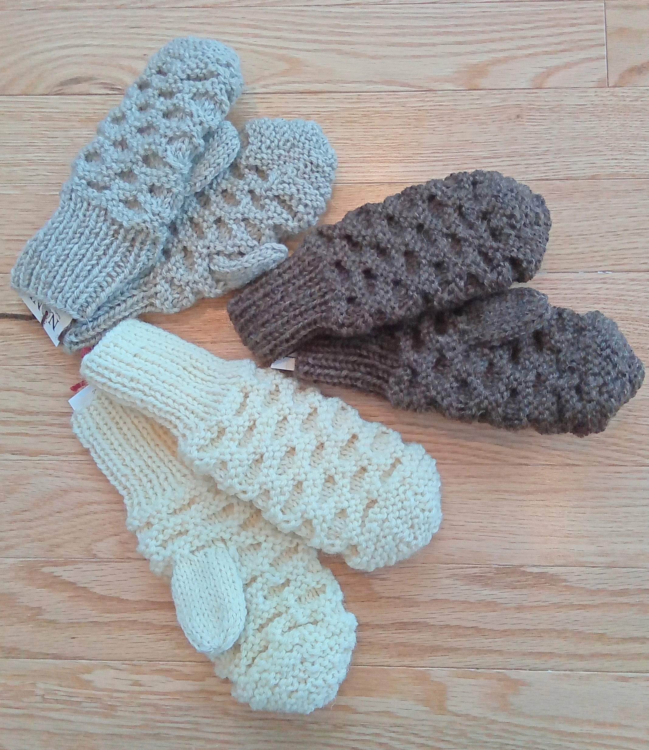 Silky Smooth Bubble Mitts: Make Epic Bubbles with Ease & Fun!